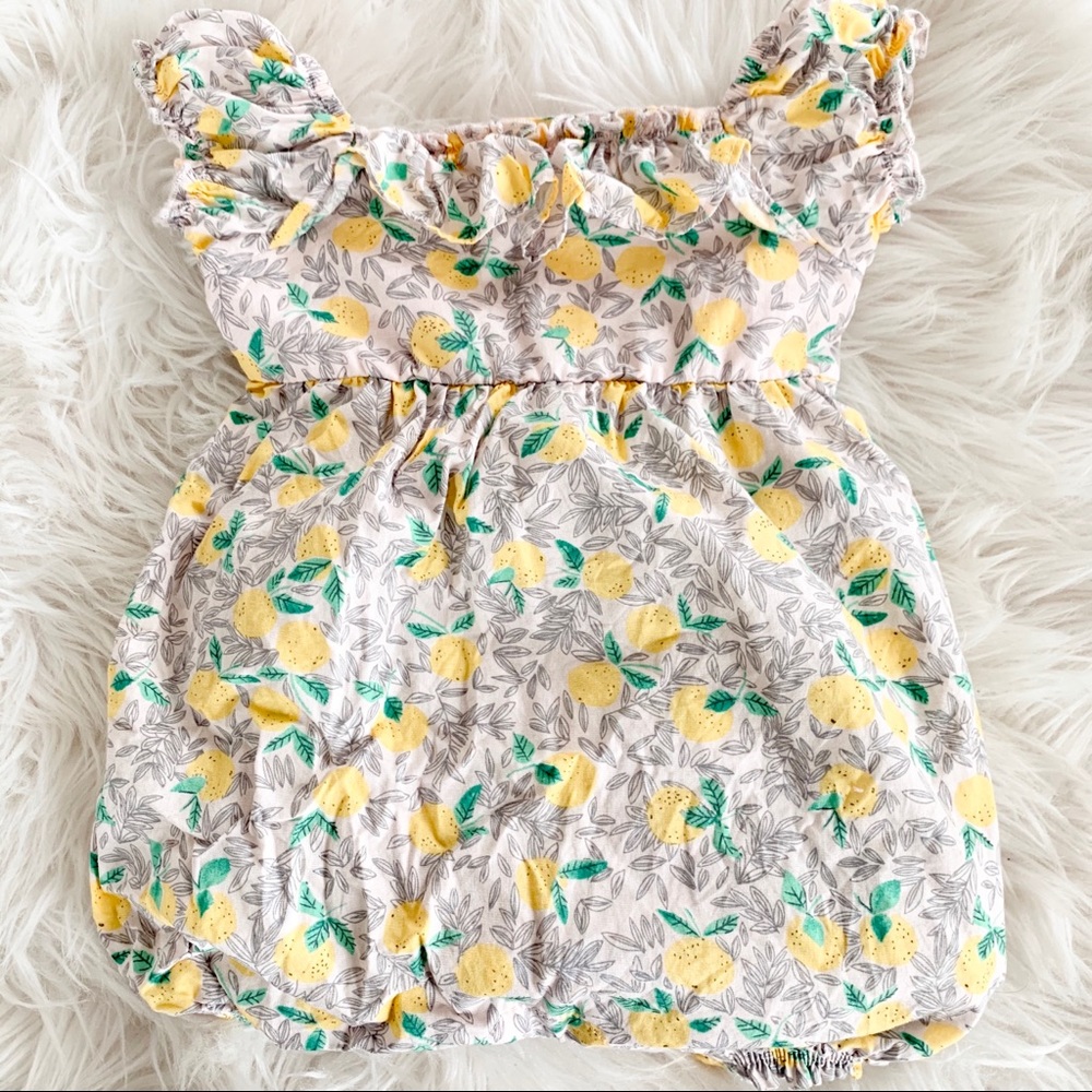 Baby Girl’s Summer Romper! 🍋